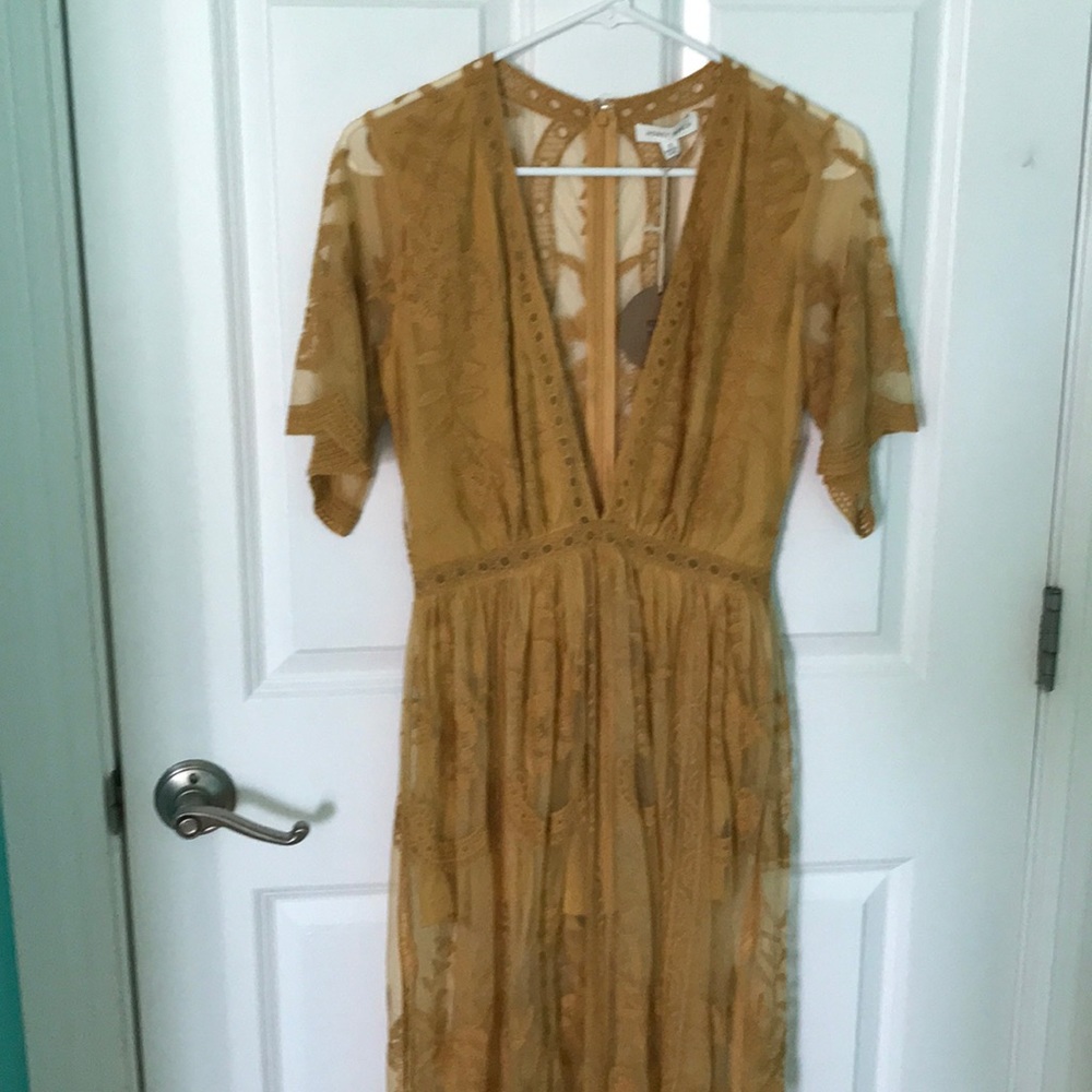 Honey punch  lace maxi dress - Picture 6 of 8
